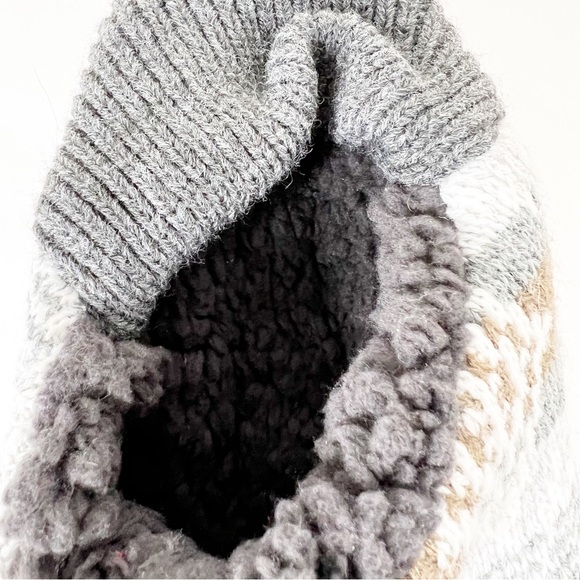 NORTHEAST Men’s Cozy Cabin Aloe infused Slippers NWT New - Picture 6 of 6